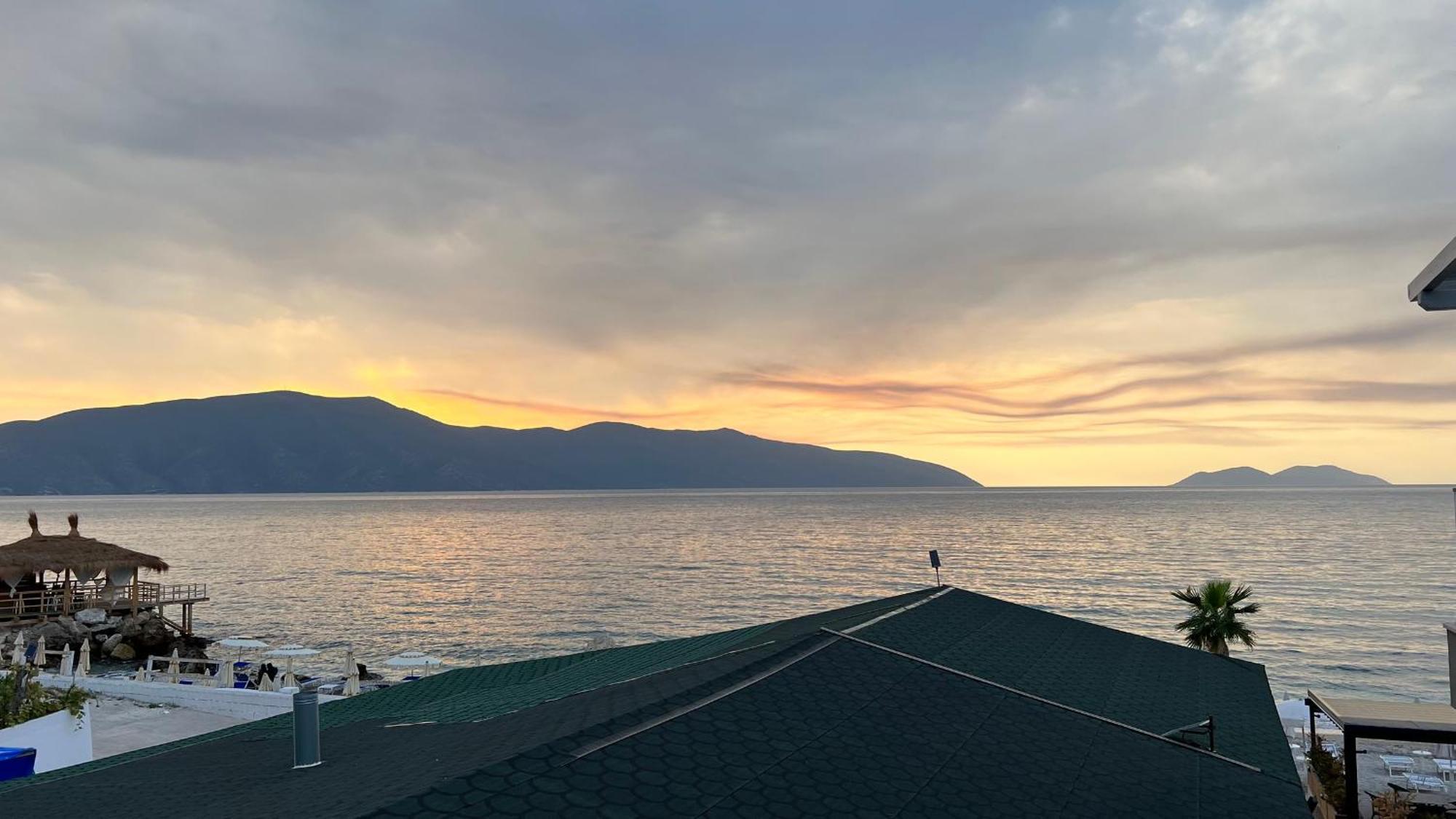 Villa Tramonto Vlore Radhime Exterior photo